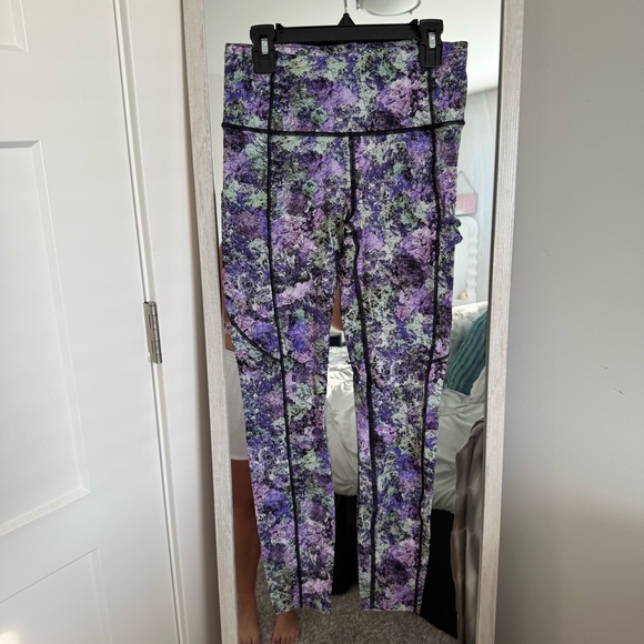 Lululemon Printed Leggings - Picture 1 of 9